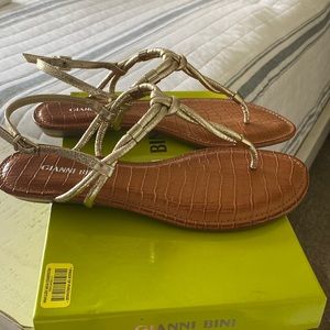 Gianni Bini sandals